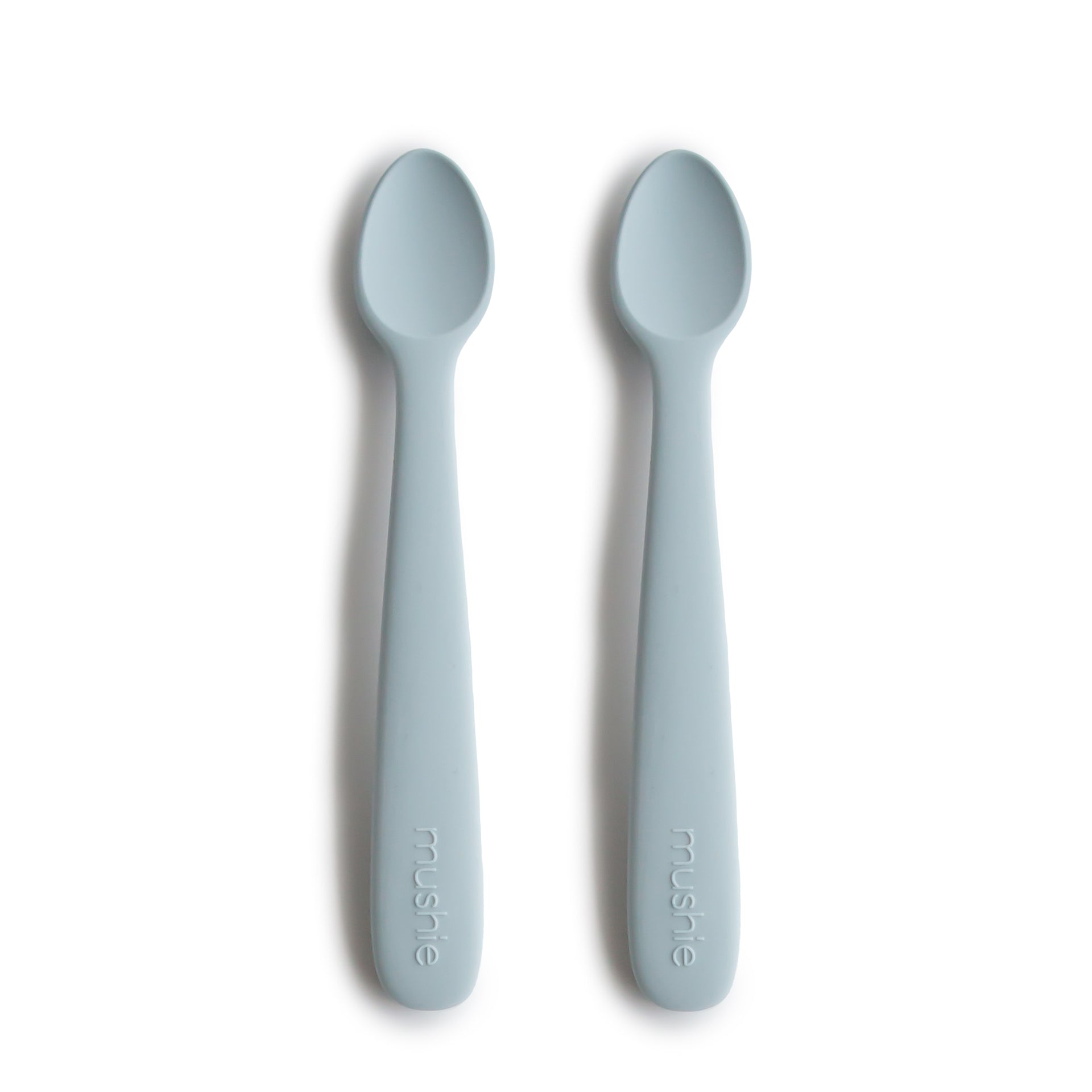 Mushie babylepel kleur Powder Blue, voor veilig en eenvoudig voeden van baby